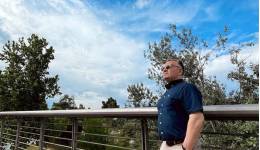 Μιχάλης Καντζόγλου: Αυτοκτονίες και αδιέξοδα παιδιών, οι μόνοι υπεύθυνοι όλοι εμείς, αλλά είπαμε τώρα έχουμε τα γκάλοπ των κομμάτων